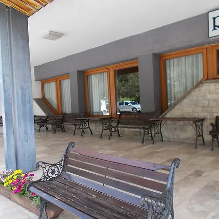 Hotel Holidays 3*